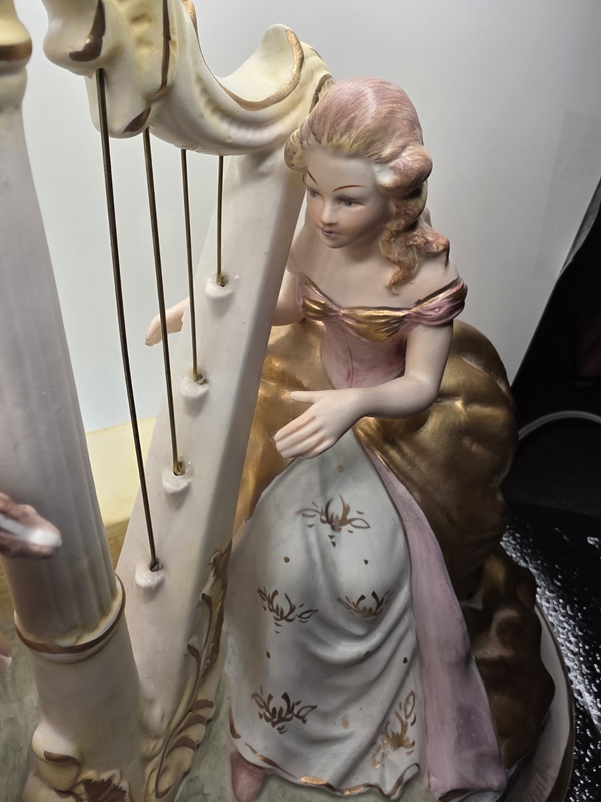 Lenwile Ardalt Porcelain Figurine Lighted Lamp 11 X 15X8.5