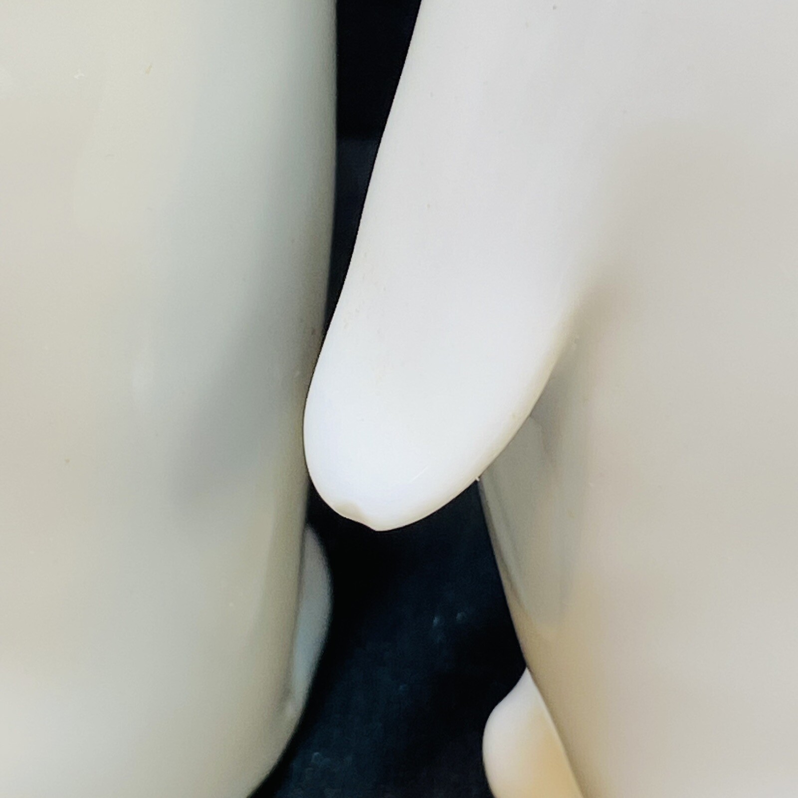 Crowning Touch Penguin Pair White Figurines Japan Porcelain Parent And Child Vtg