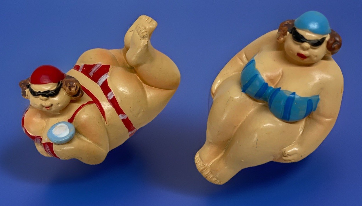 Beachcomber Resin Figurine Voluptuous Swim Suit Ladies Fun Novelty (Set Of 2)