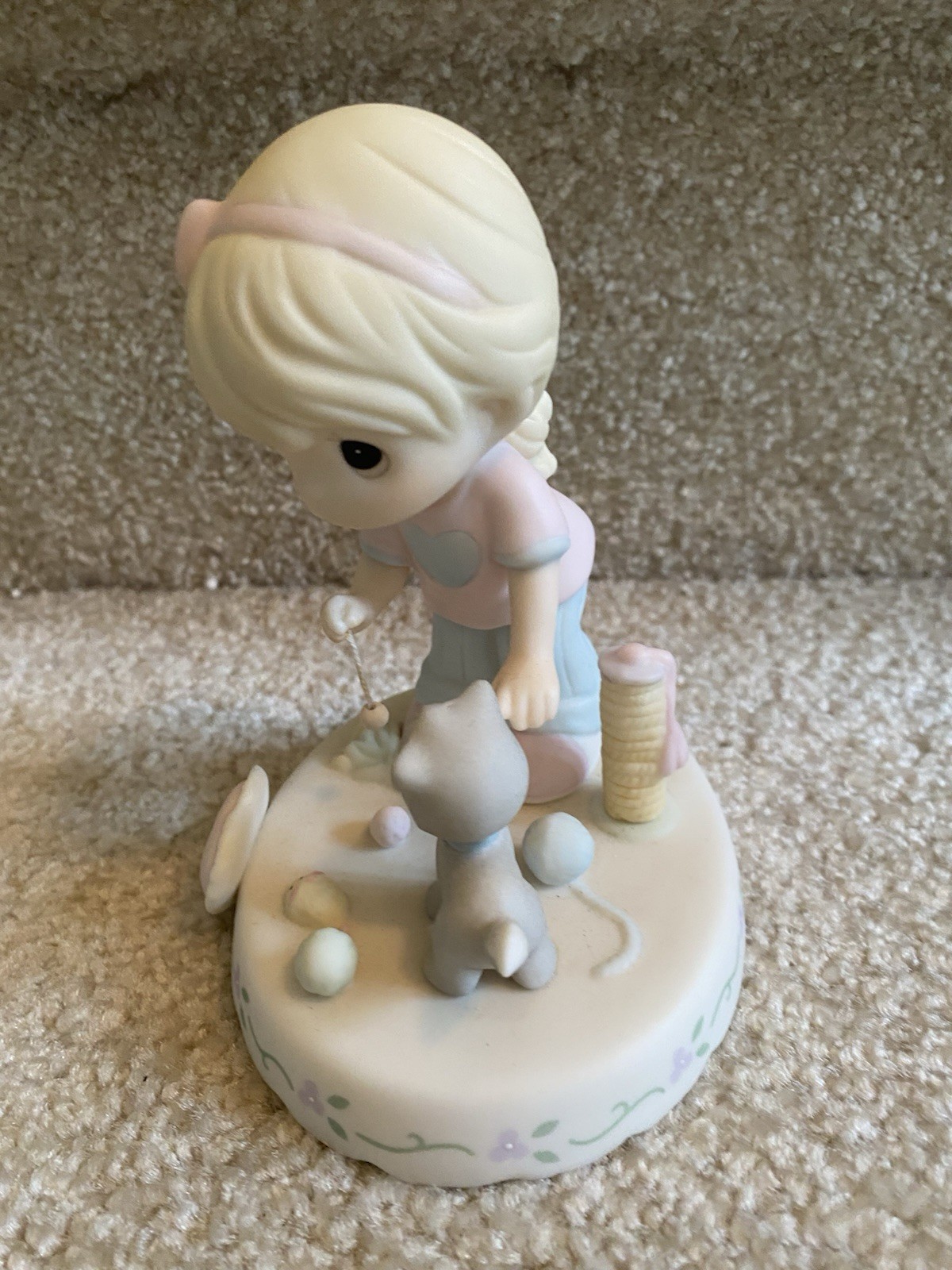 Precious Moments 2015 “Growing in Grace Age 7” Girl with Cat #154034 FREE SHIP