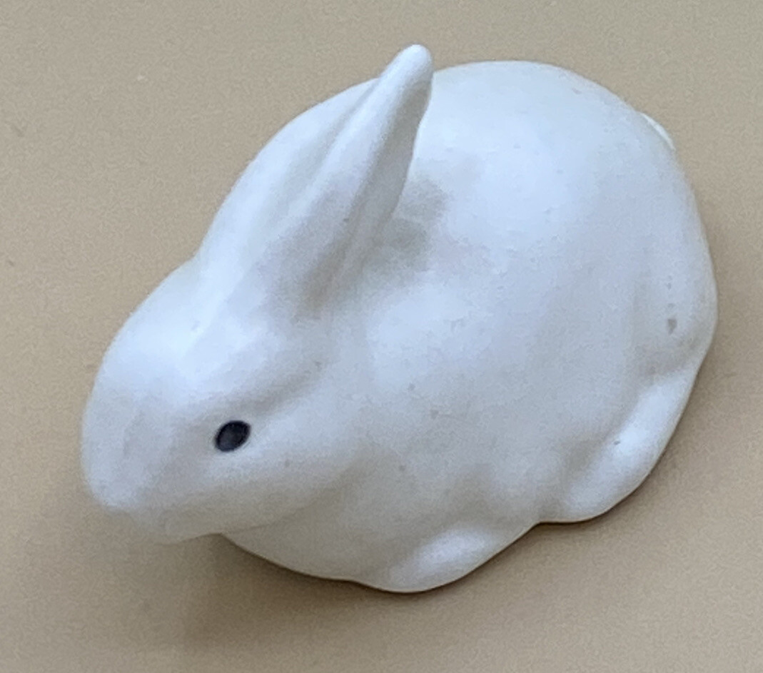 Porcelain Rabbits 3” EUC matte glaze white tiny wood box bunny Easter basket
