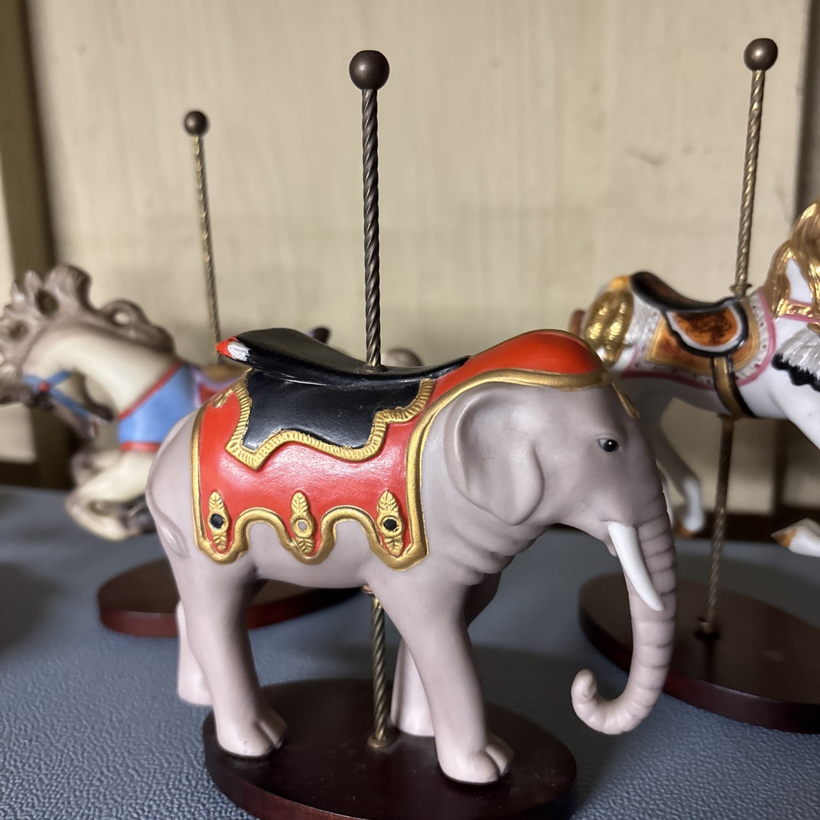 FRANKLIN MINT TREASURY OF CAROUSEL ART 1988 SET OF 6 ANIMALS
