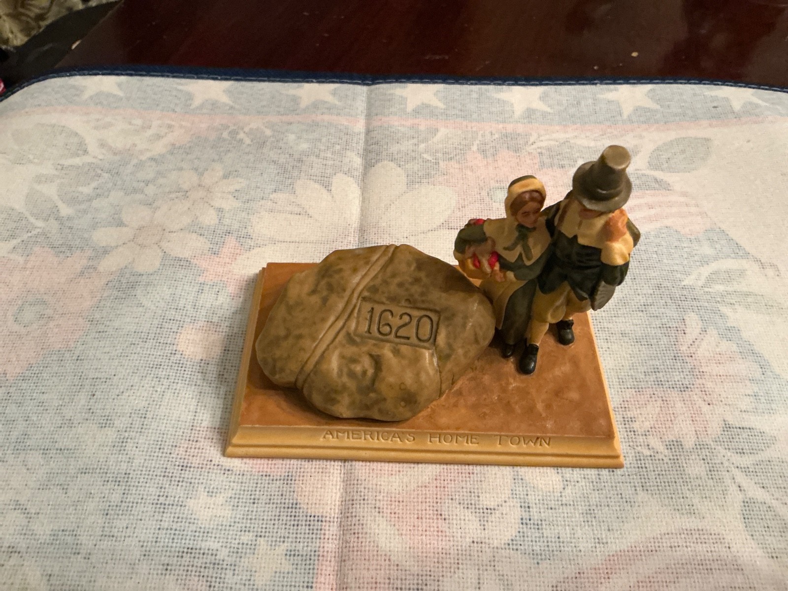 Sebastian Miniature America’s Figurine – Thanksgiving Plymouth Rock signed