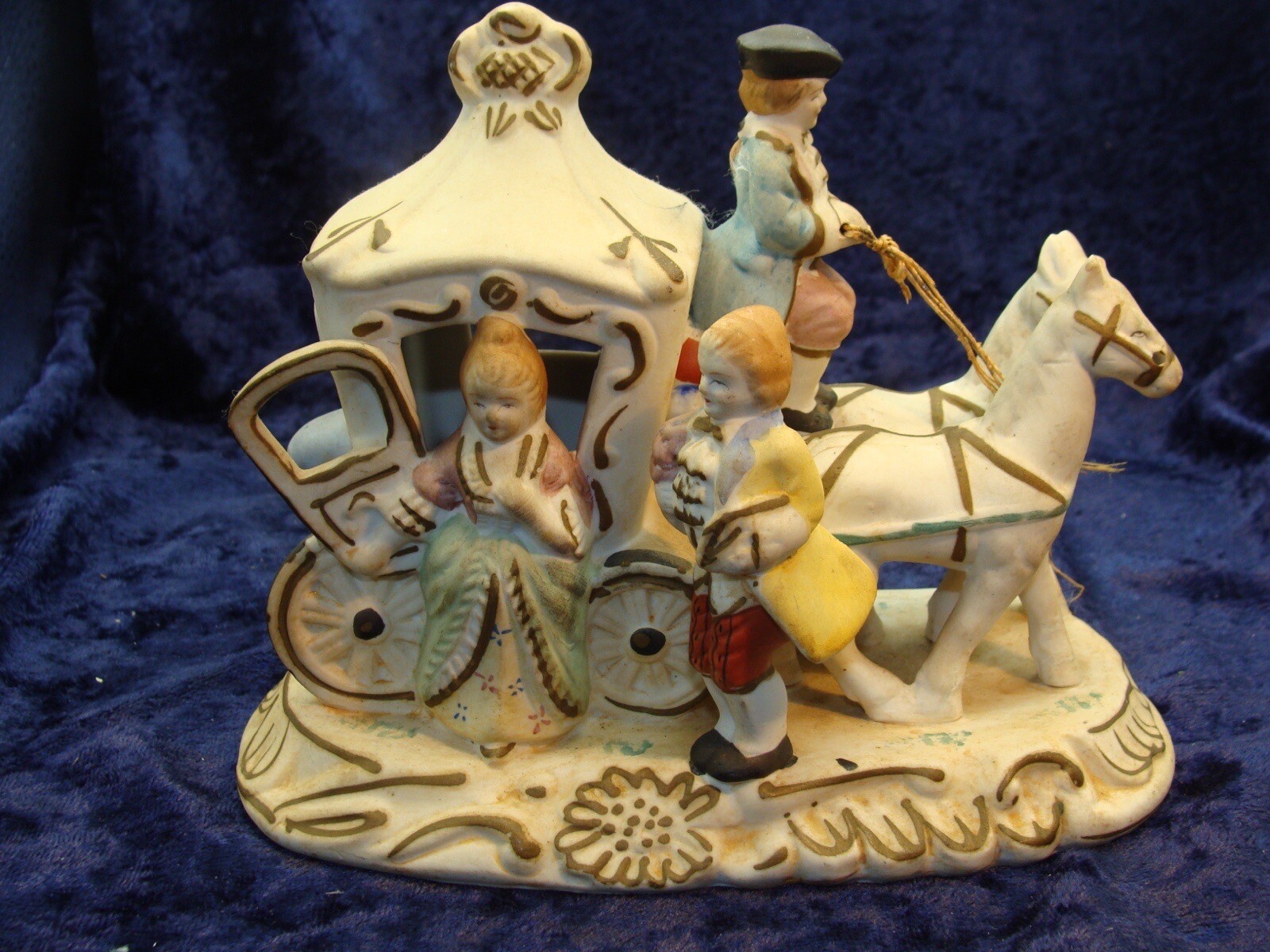 Made In Occupied Japan ~ ENGLISH HORSE & CARRIAGE~The Reins Are Untied~6.5×5.25
