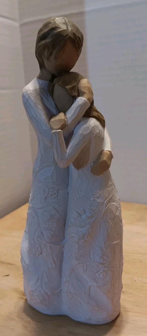 Demdaco Willow Tree Close To Me Sculpted Hand-Painted Figure Collectible