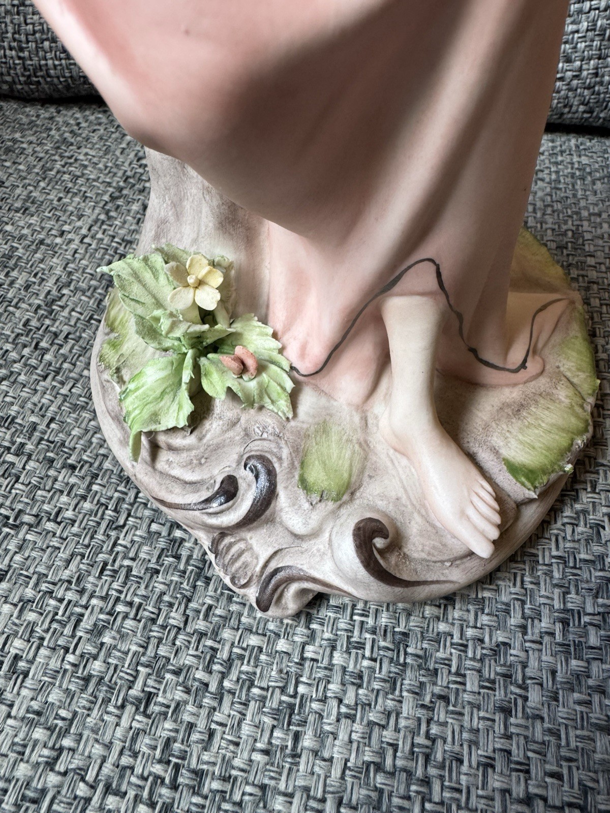 Vintage Capodimonte Italy Ethan Allen Bisque Figurine Lady Signed Nico Venzo