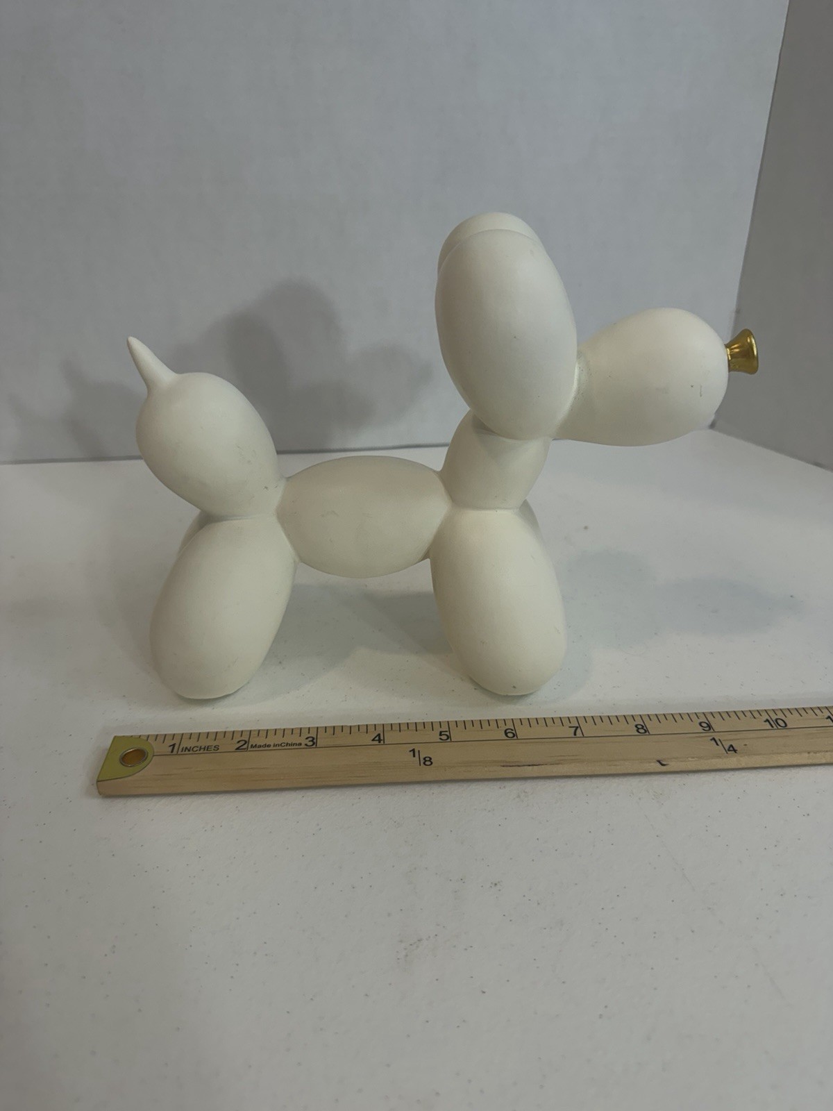 Ceramic Balloon Dog Statue Cute Felt Feet 7″ Tall Home Decor