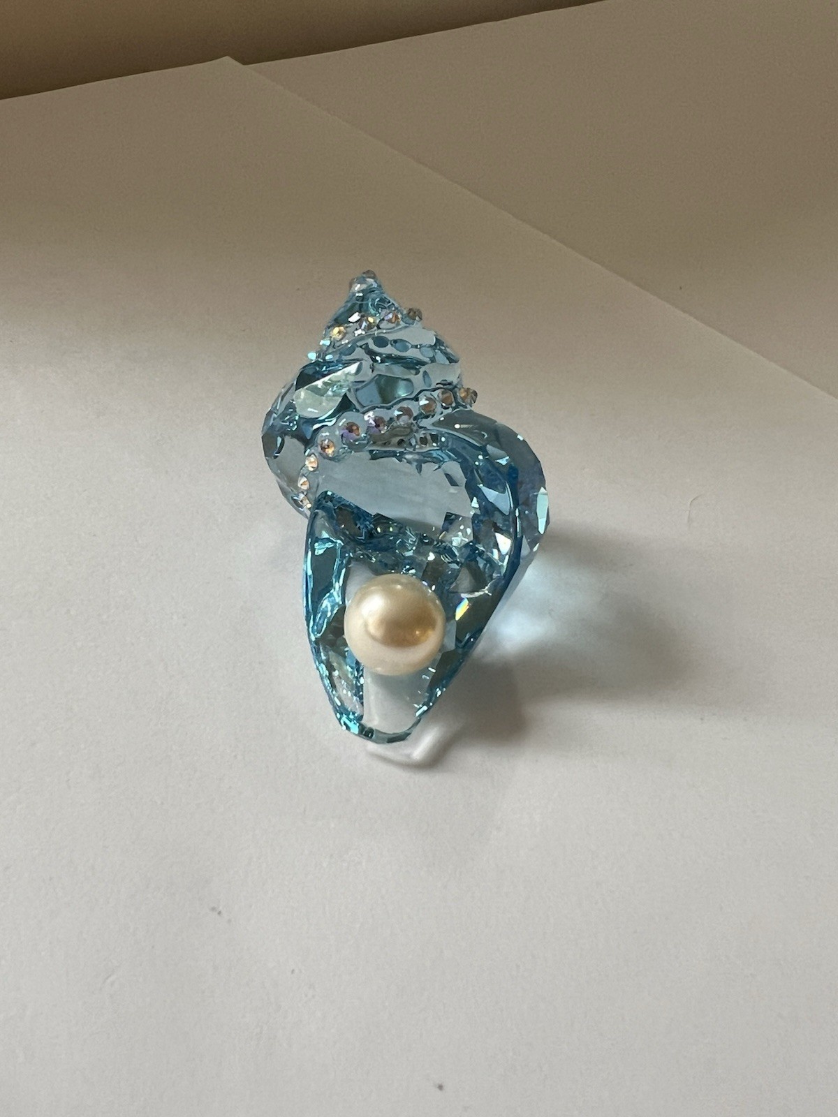 SWAROVSKI Crystal SCS Conch Shell and Pearl 5690545 Annual Edition
