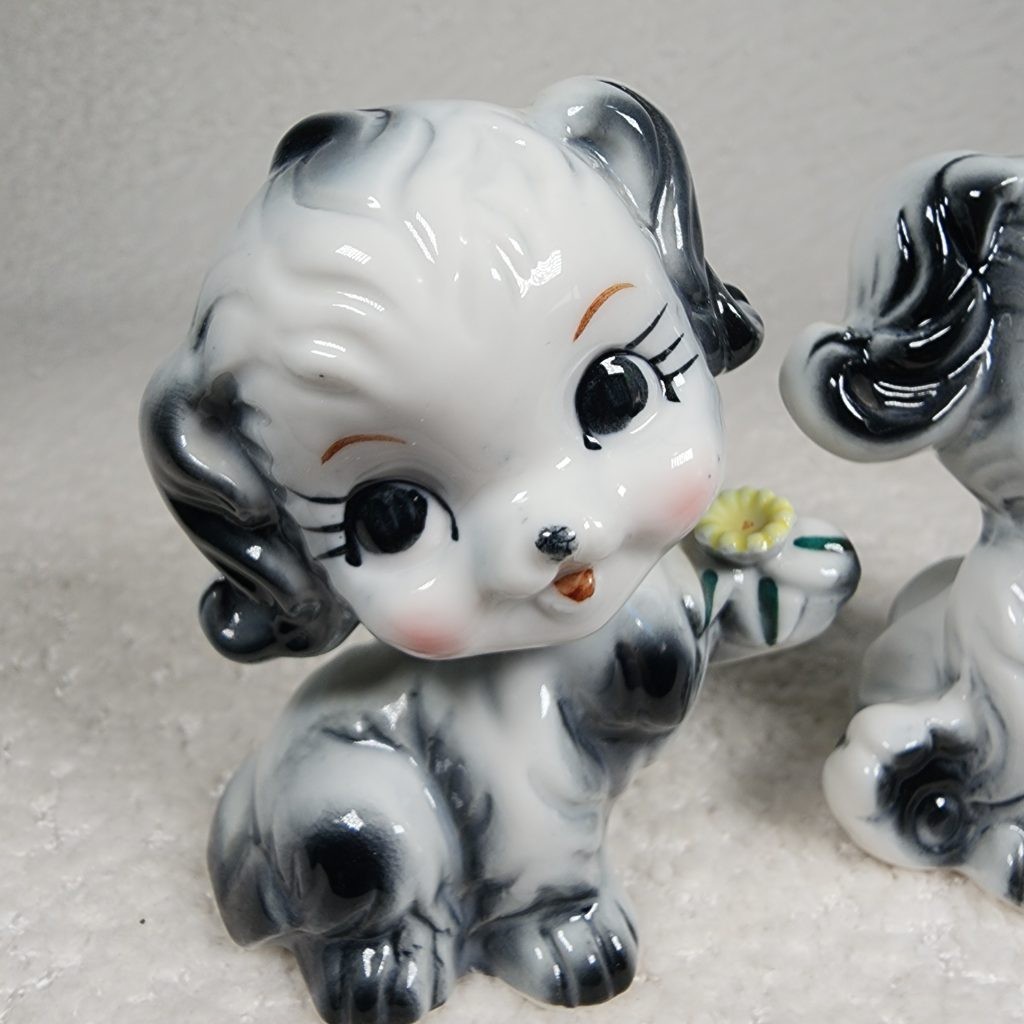 Vintage Anthropomorphic Puppy Dog Figurine Pair Ceramic Blk White Flower Kitschy