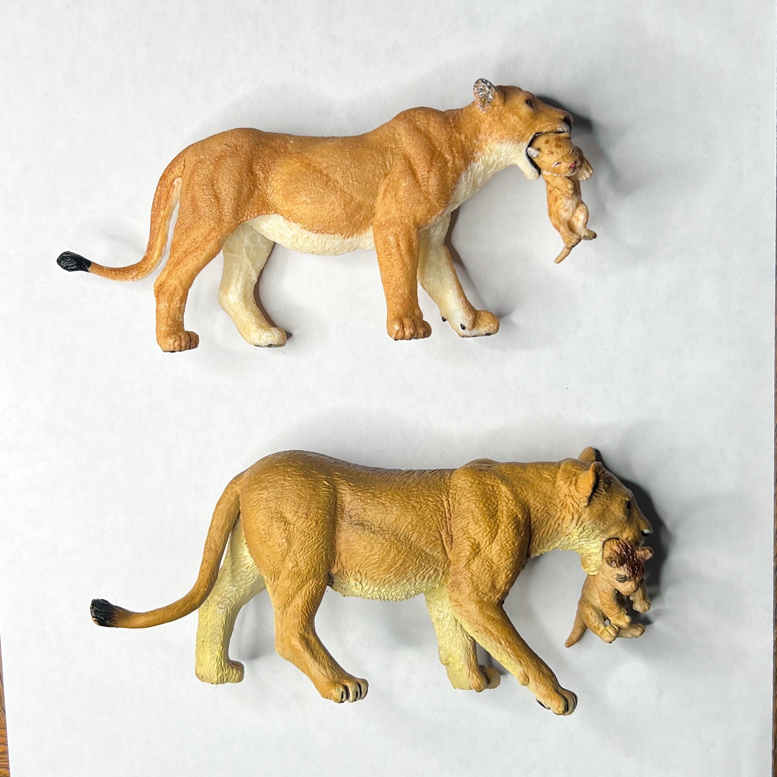 2007 Safari Ltd and Papo Lioness with Cub lot 2 Wild Animal Kingdom Figures