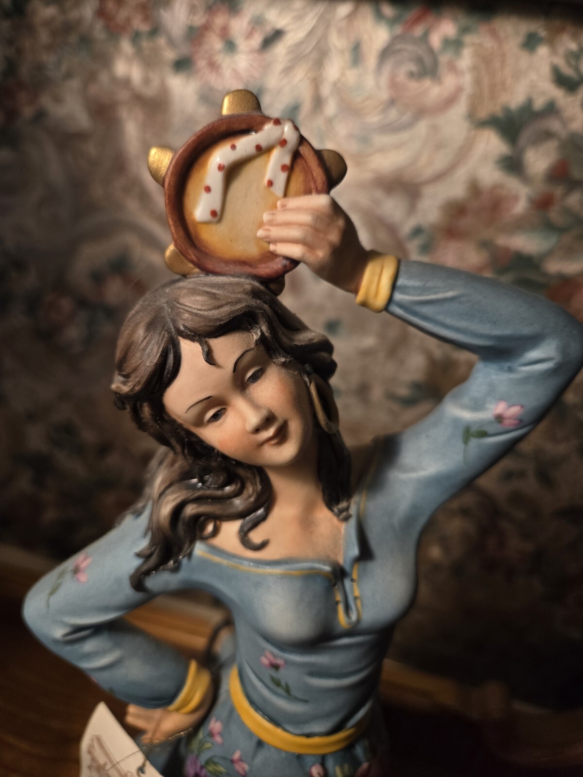 CAPODIMONTE – GYPSY DANCER (porcelain) on WOOD BASE- by CORESI – 14″ H