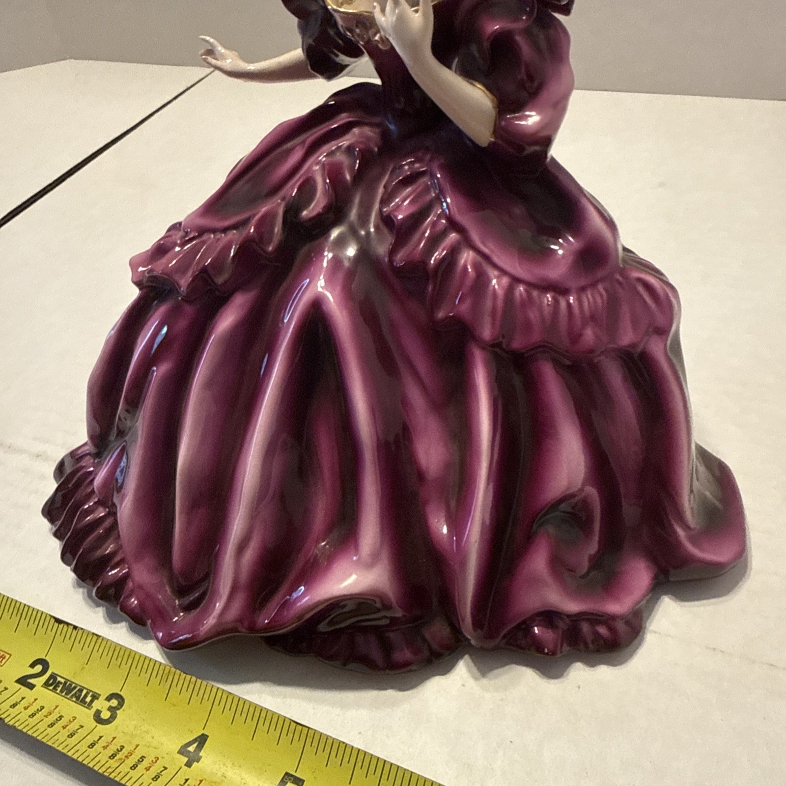 Vintage Florence Ceramics Pasadena California Figurine Sitting Not Complete