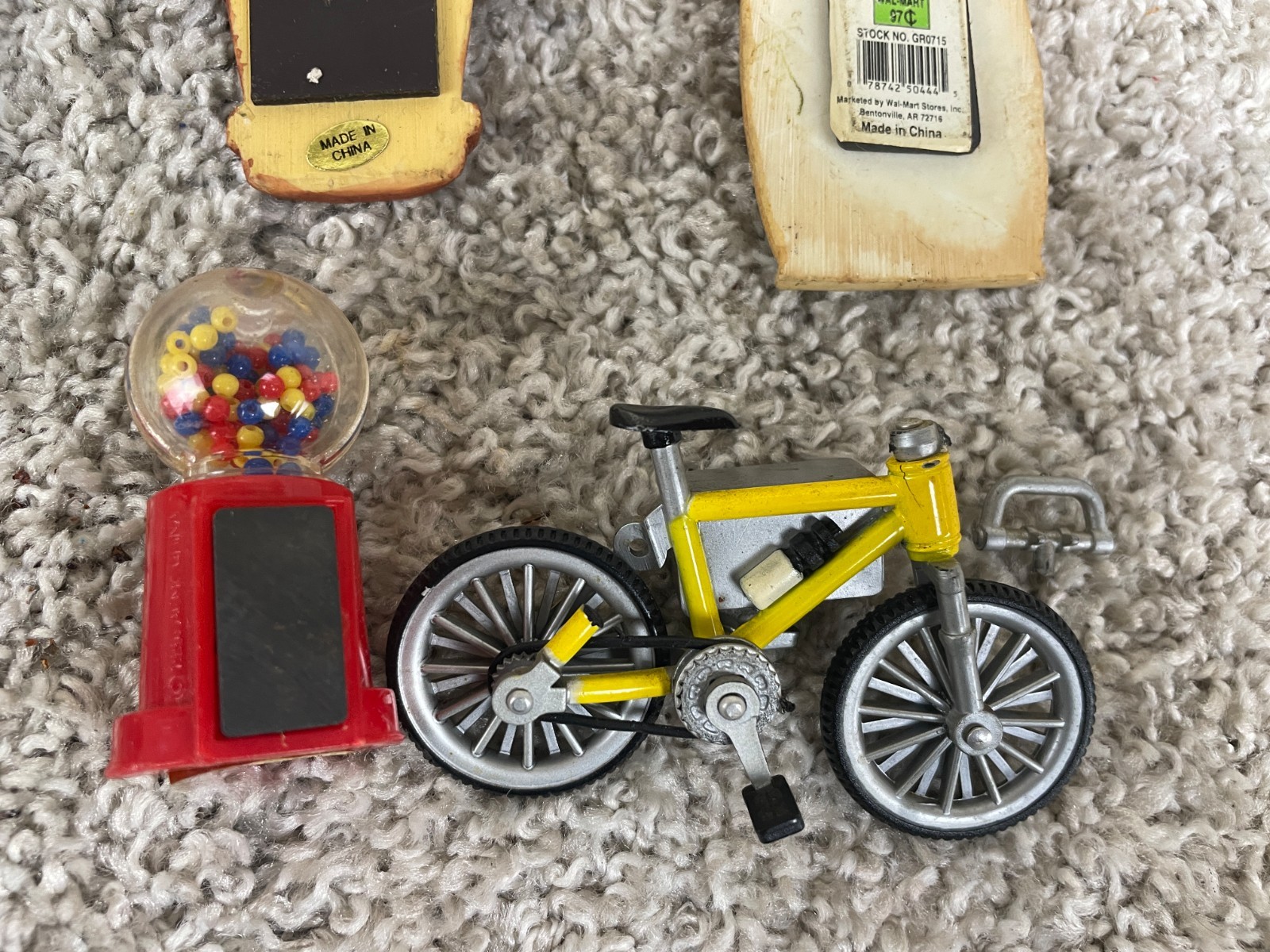 Lot of Assorted Mini Figurines Decorative Novelty Kitchen Fridge Magnets