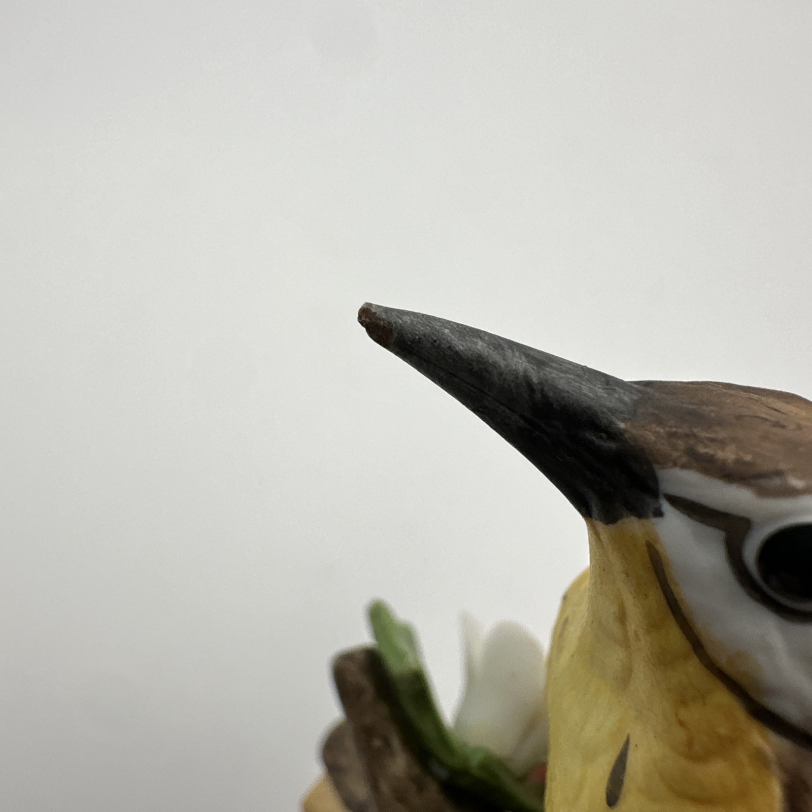 Lefton Miniature Bird Figurine Prairie Warbler #04023 Taiwan 2.25 in Vintage