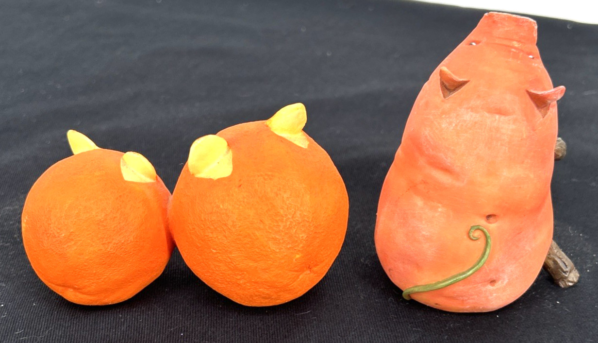 Enesco Home Grown Yam Sweet Potato Pig Orange Cat & Kitten Figurine Lot 2005