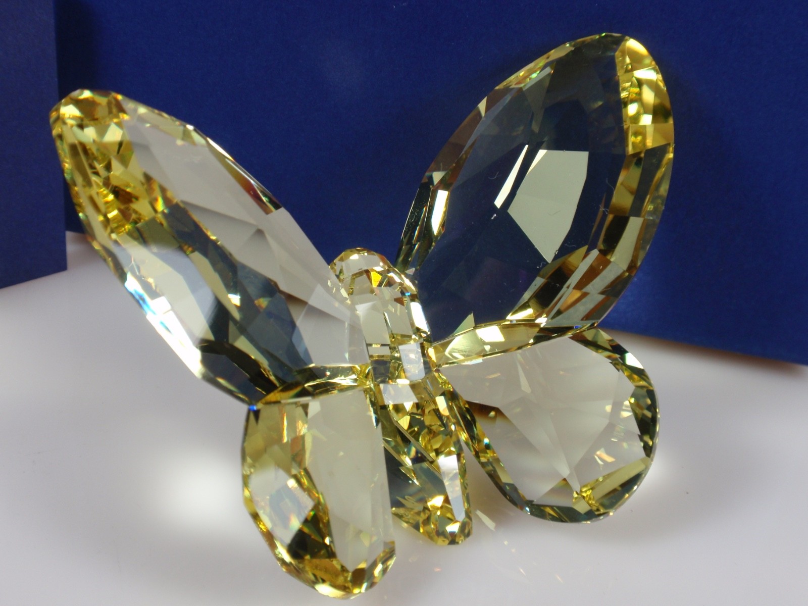 Swarovski Crystal Butterfly,Jonquil MIB #855690