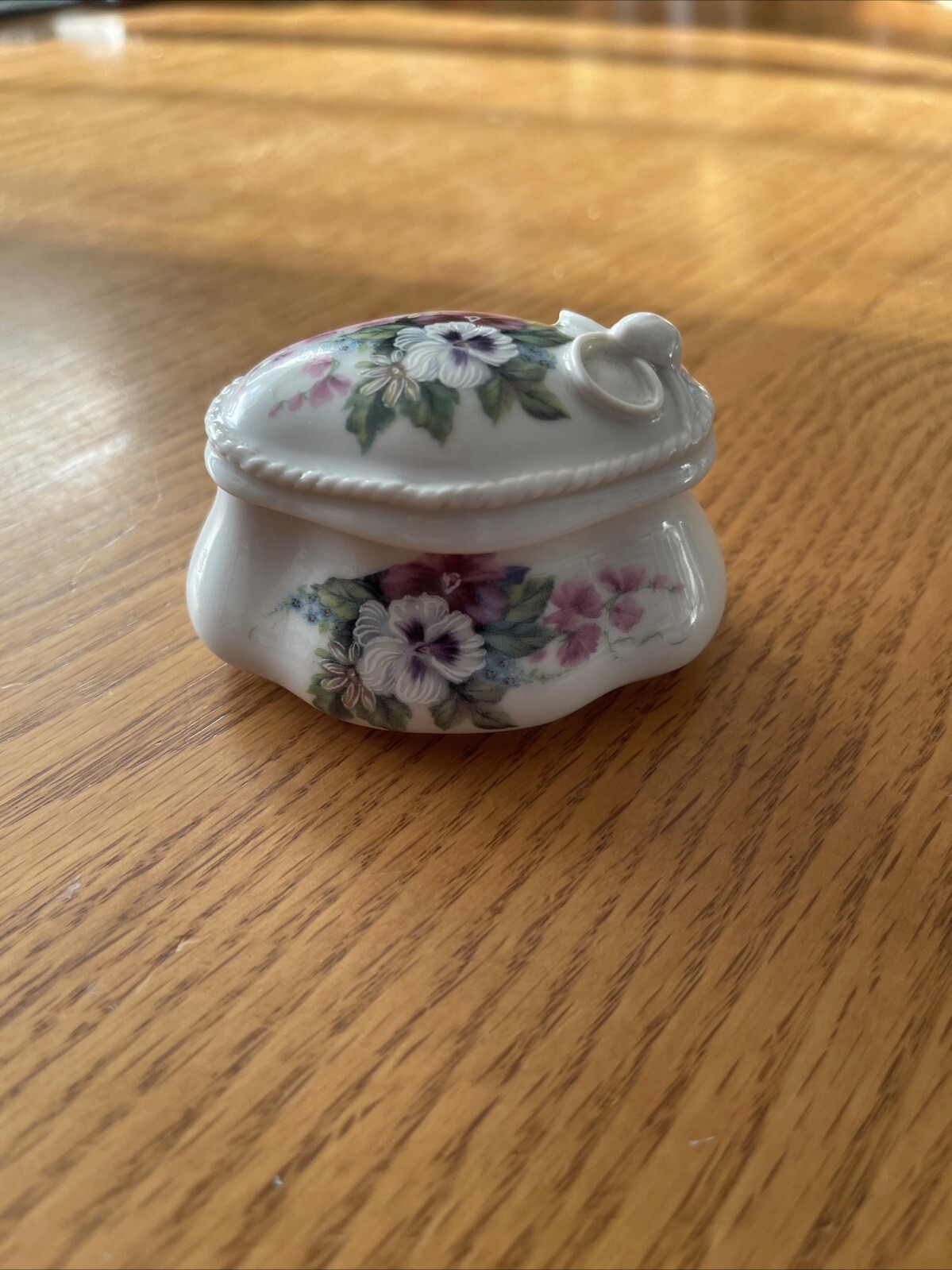 Rom America Hand Made Porcelain Trinket Box Made In Romania Floral Print