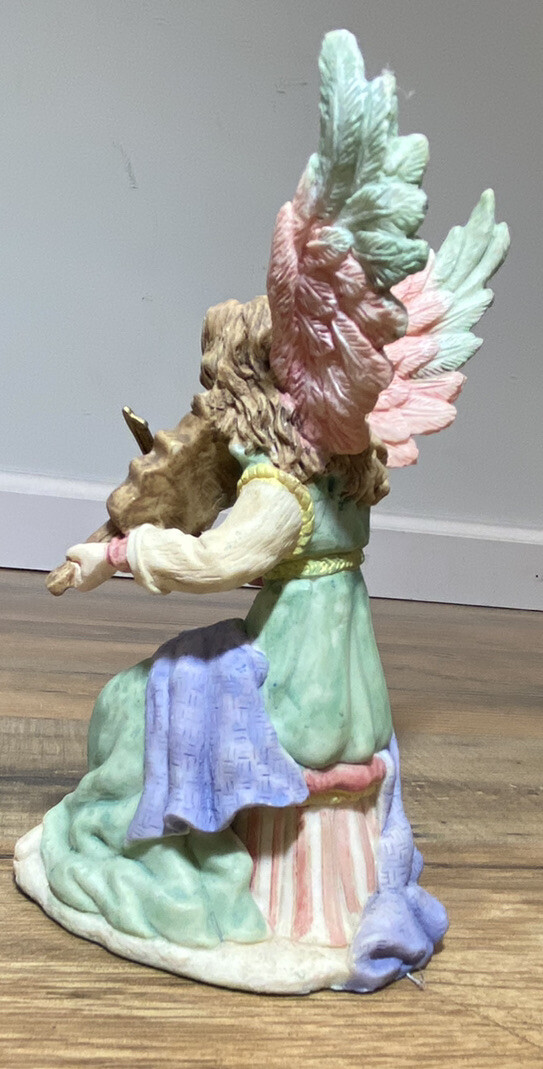 International Resourcing Services Angel Figurine Fiddler BA01 6″ Tall Figure