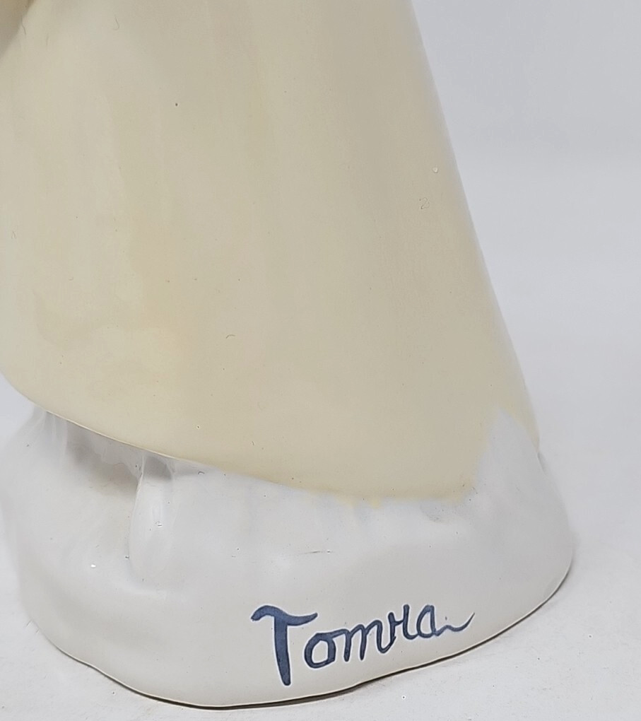 Vintage Porcelain Figurine Of Young Girl 13 Inches 1982 Signed Tomra