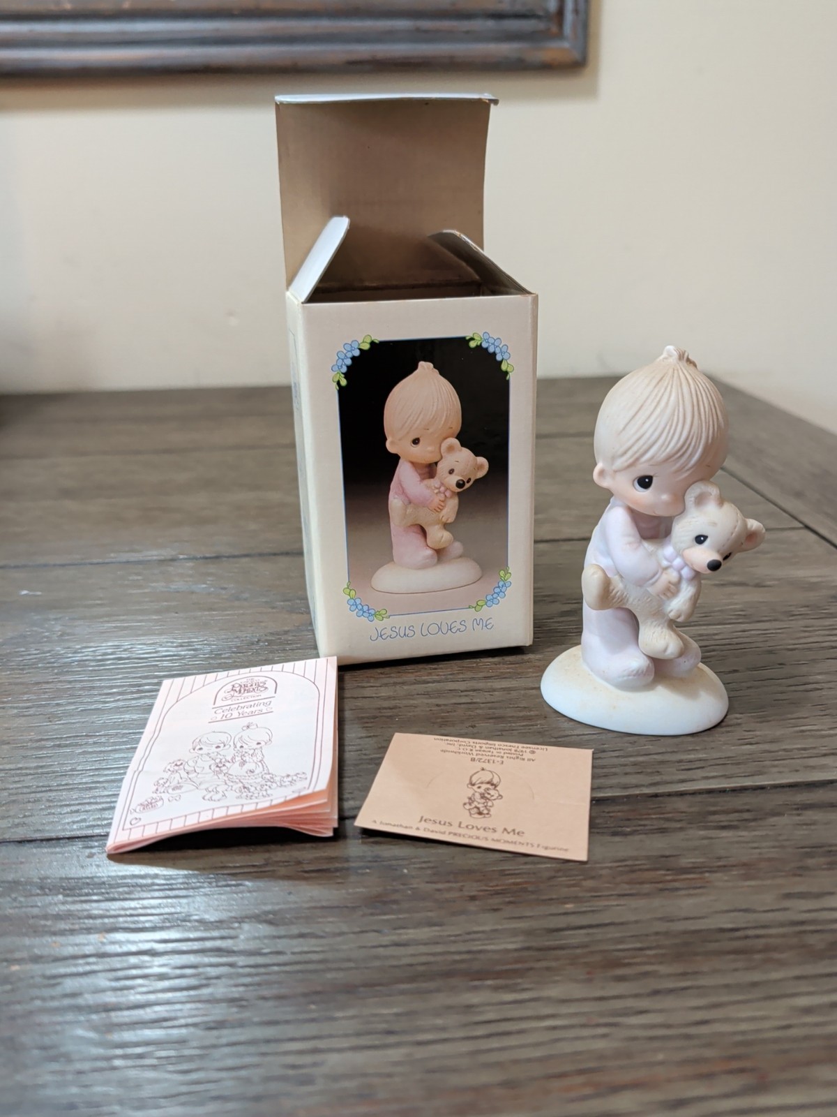 1978 Precious Moments “Jesus Loves Me” Teddy Bear E-1372/B in Orig Box