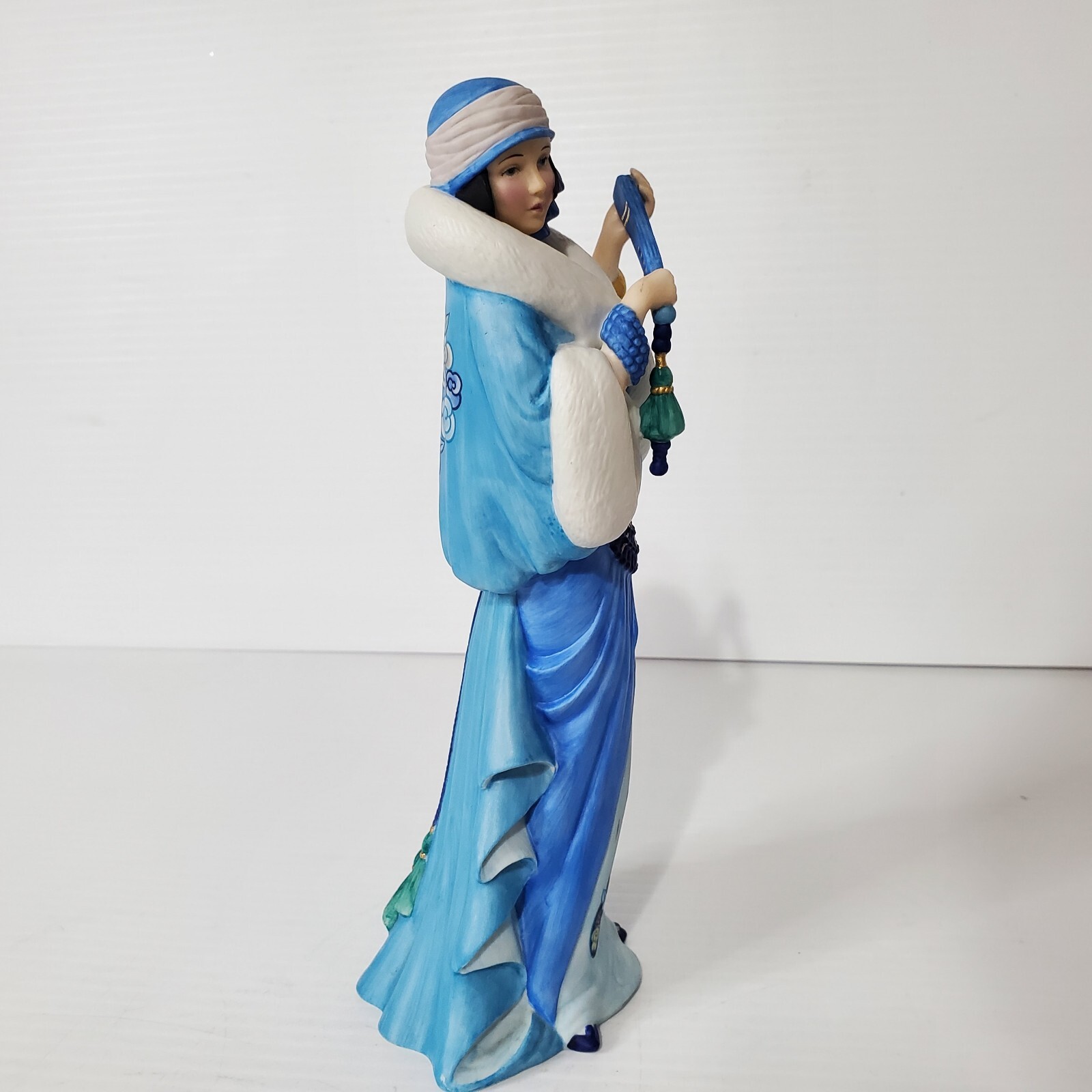 Lenox Porcelain Figurine Lady Rhapsody In Blue American Songbook Collection