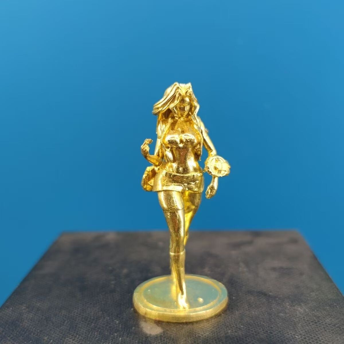 Brass sexy fashion shorts beautiful girl animation anime model decorations
