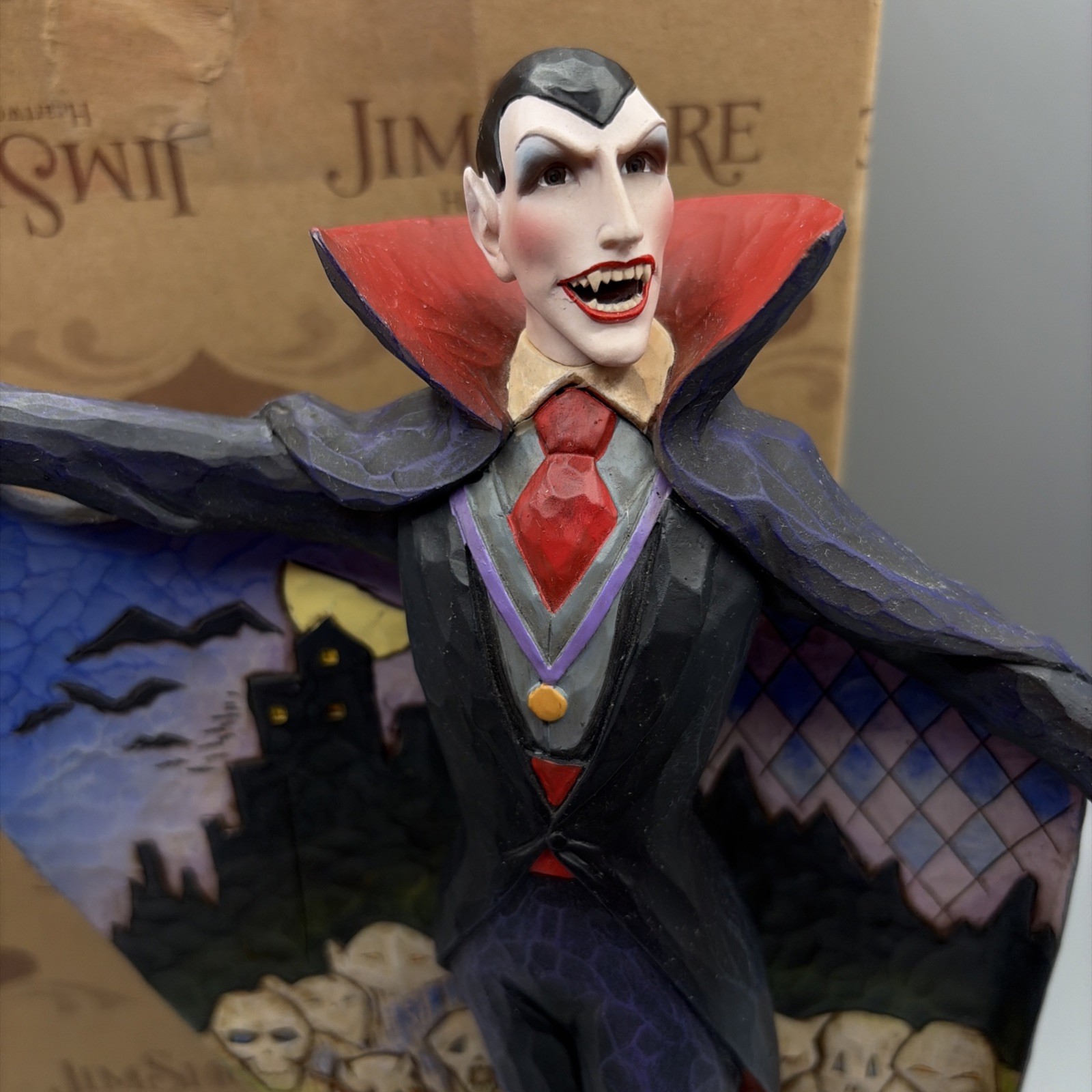 Jim Shore 2007 LOVE AT FIRST BITE Vampire Dracula Retired 12″ Halloween Figure