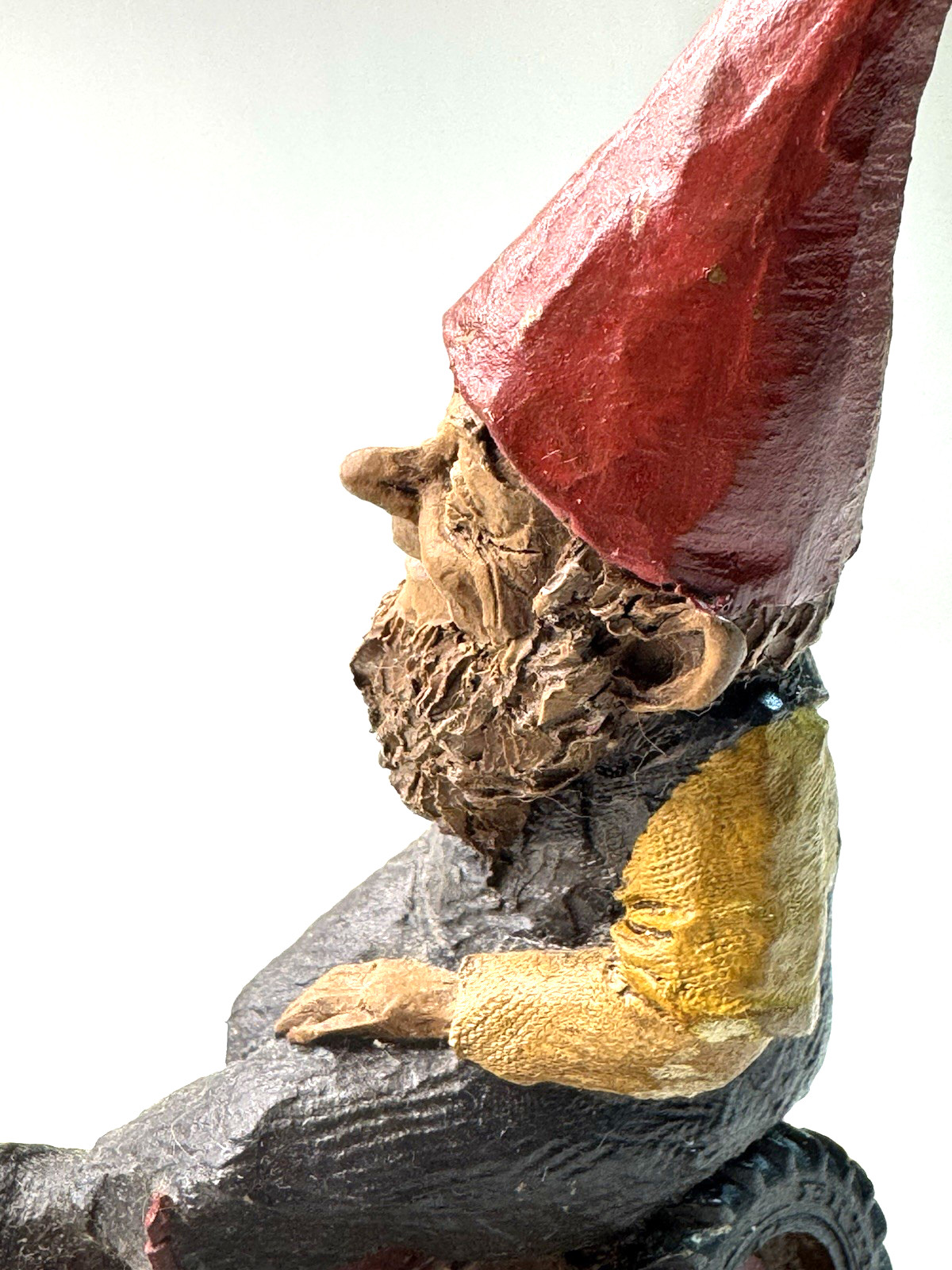 1987 Vintage Old MacDonald Tom Clark Retired Gnomes Figurine Farm Tractor Cairn