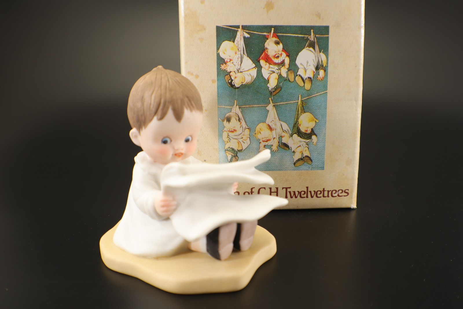 Children of CH Twelvetrees DAILY NEWS Porcelain Figurine 1987 Vintage 3.25 in