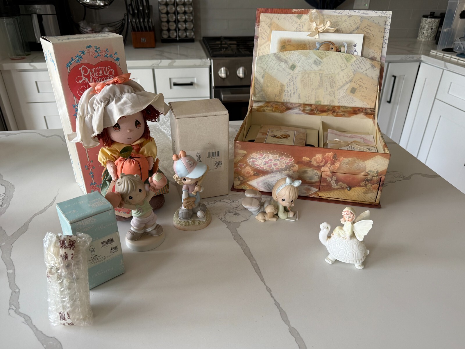 PRECIOUS MOMENTS & ENESCO – 6 ASSORTED FIGURINES & DOLL – 1980S / 1990S / 2000S