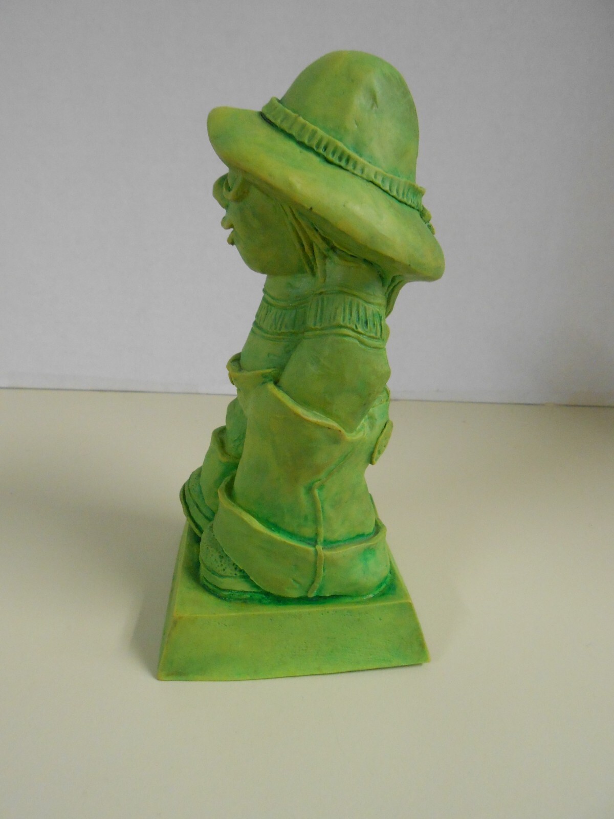 Vintage American Greetings Wise Guys Series I can be very friendly Hippie Statue