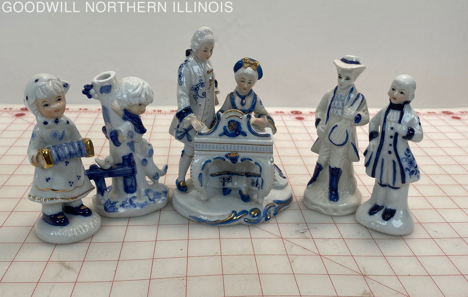 5 Vintage White/Blue Porcelain Rococo/Colonial Figurines – Enesco, Ardco +
