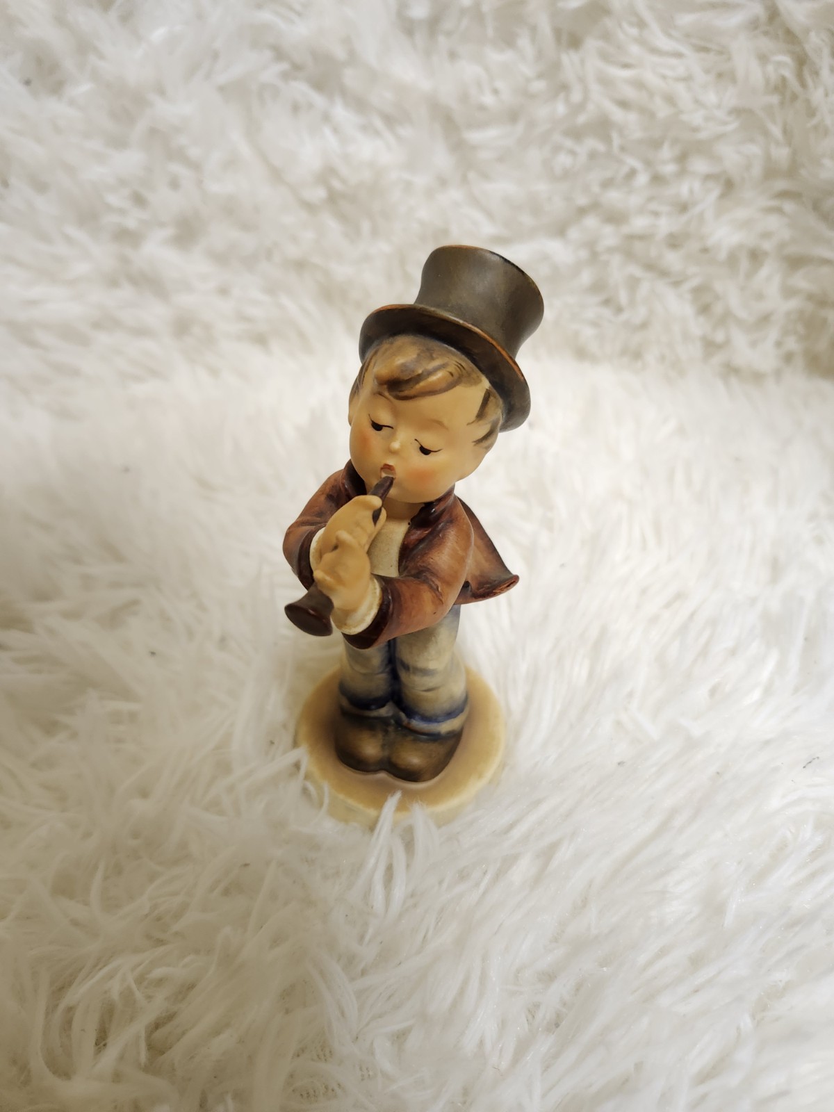 Goebel Hummel Serenade Boy With Flute 5″ Vintage Germany Figurine #85/0 TMK3