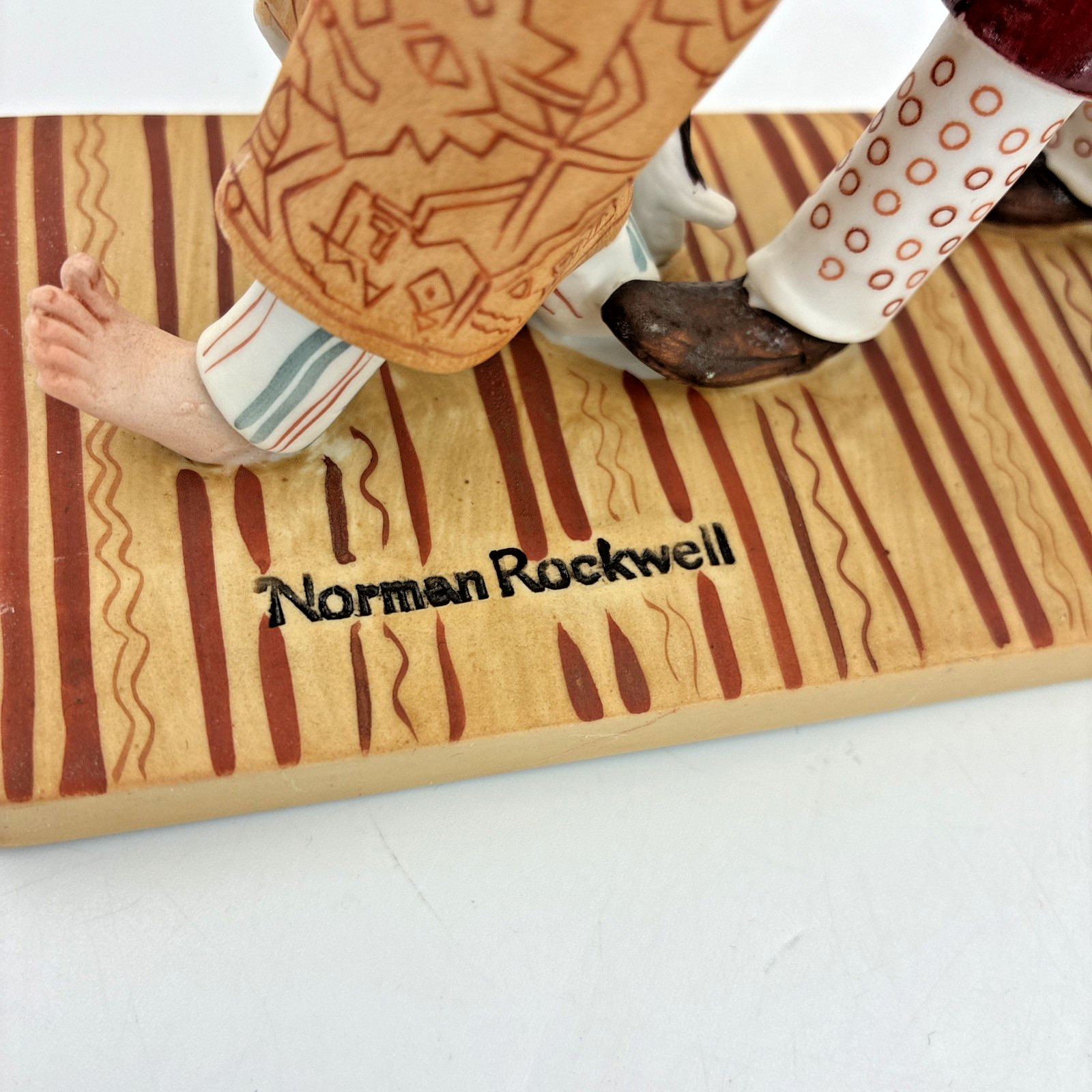 Norman Rockwell Happy Berthday Dear Mother Porcelain Figurine 79 American Family