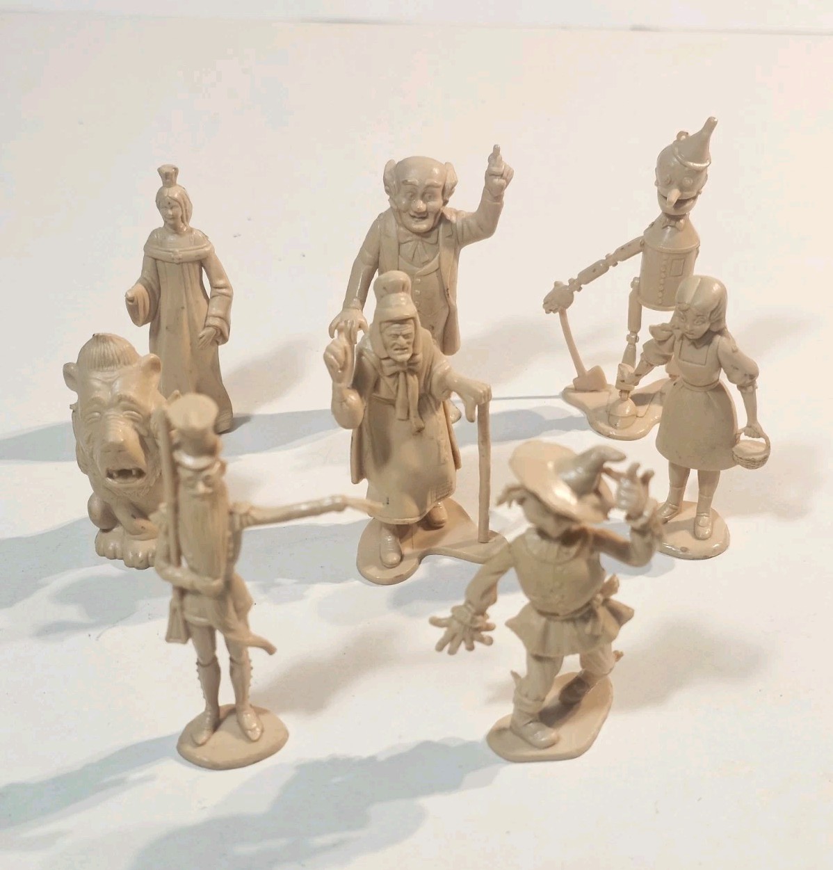 Wizard of Oz Figurines Set Of 8 MGM 1967 Used