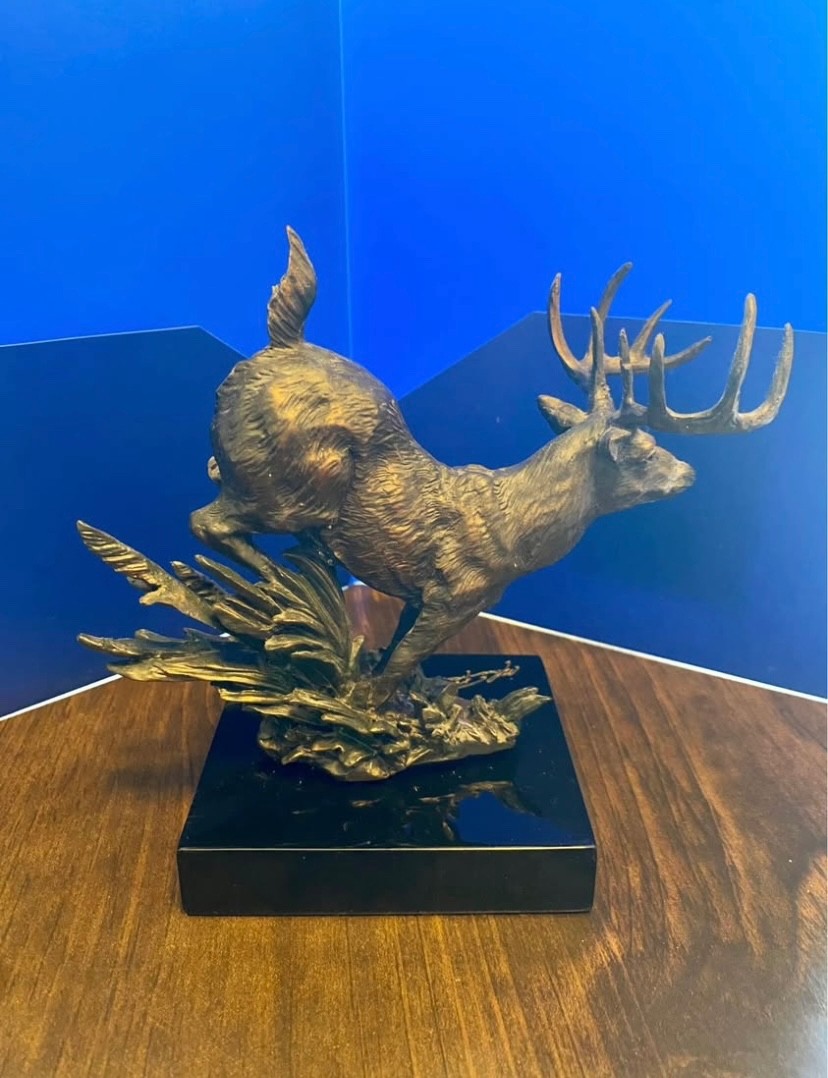 MARC PIERCE SIGNED SCULPTURE “THE REVERED WHITETAIL” DEER FIGURINE