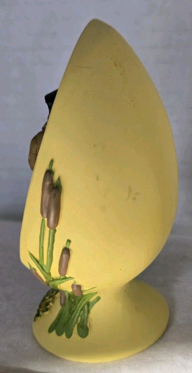 The Wind in the Willows – Badger Scene in Egg Display
