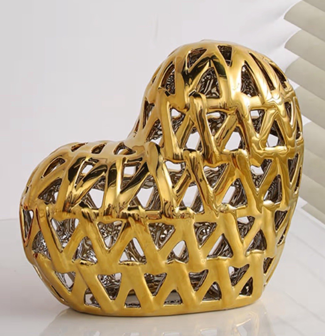 Metallic Gold Openwork Heart Sculpture Ceramic Figurine Decor Paperweight Love