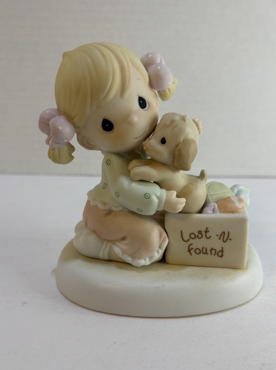 Precious Moments 488054 You Just Can’t Replace A Good Friendship 1998 Figurine ￼