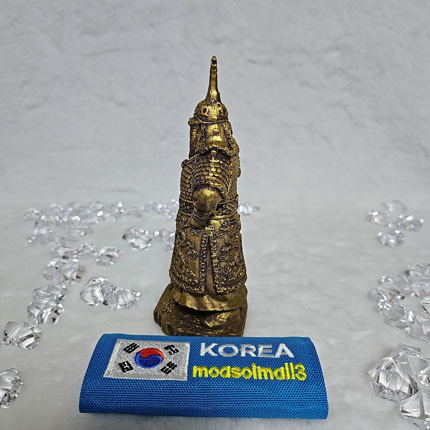 Korean Traditional Handmade Figure ‘Yi Sun Shin’ Admiral, Brass Color Statue