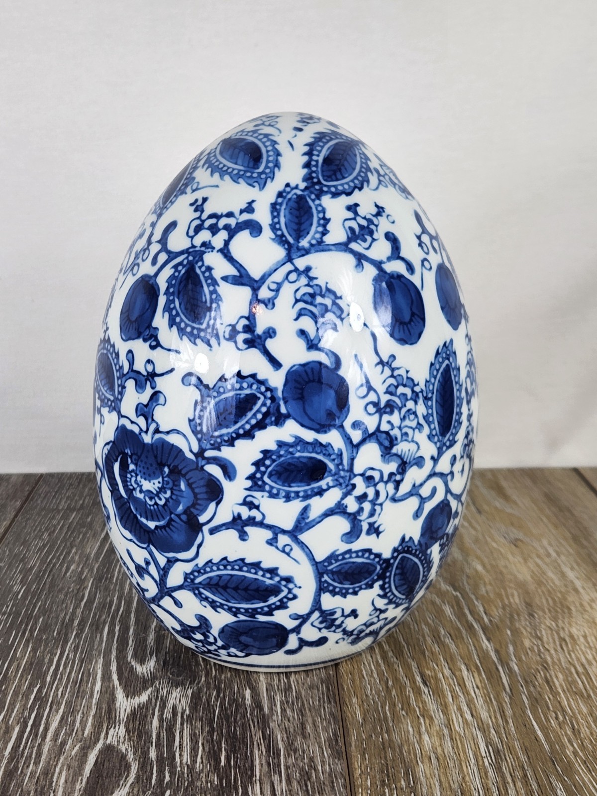 Blue & White Porcelain Decorative Egg 8″ Chinoiserie Floral Botanical Decor
