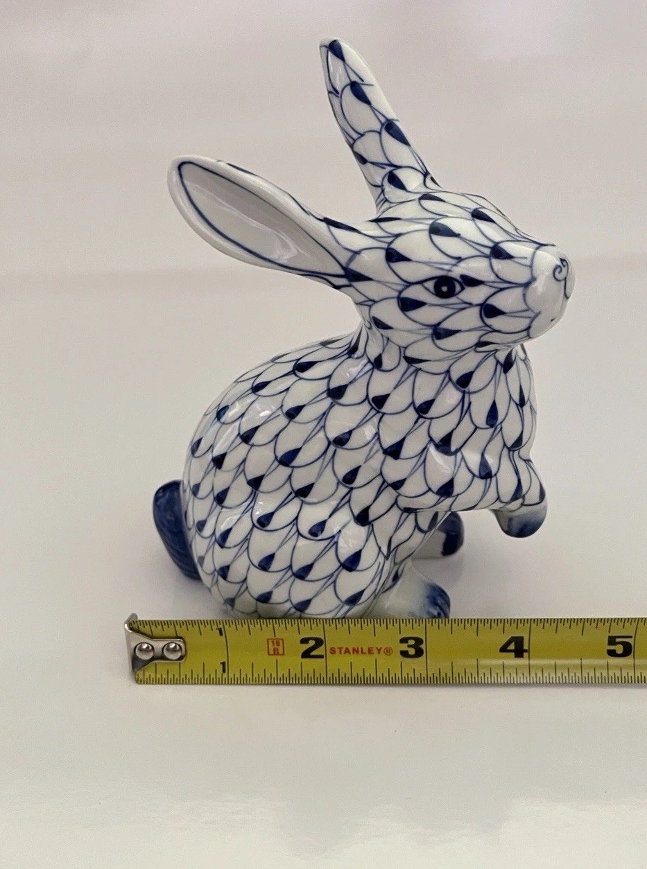 Vtg. Andrea by Sadek Porcelain Hand Painted Rabbit Figurine Blue White Fishnet