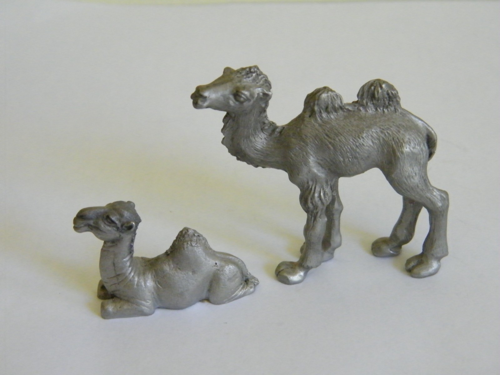 Vintage 1981 Spoontiques Resting Camel & Unbranded Standing Camel Pewter Figures