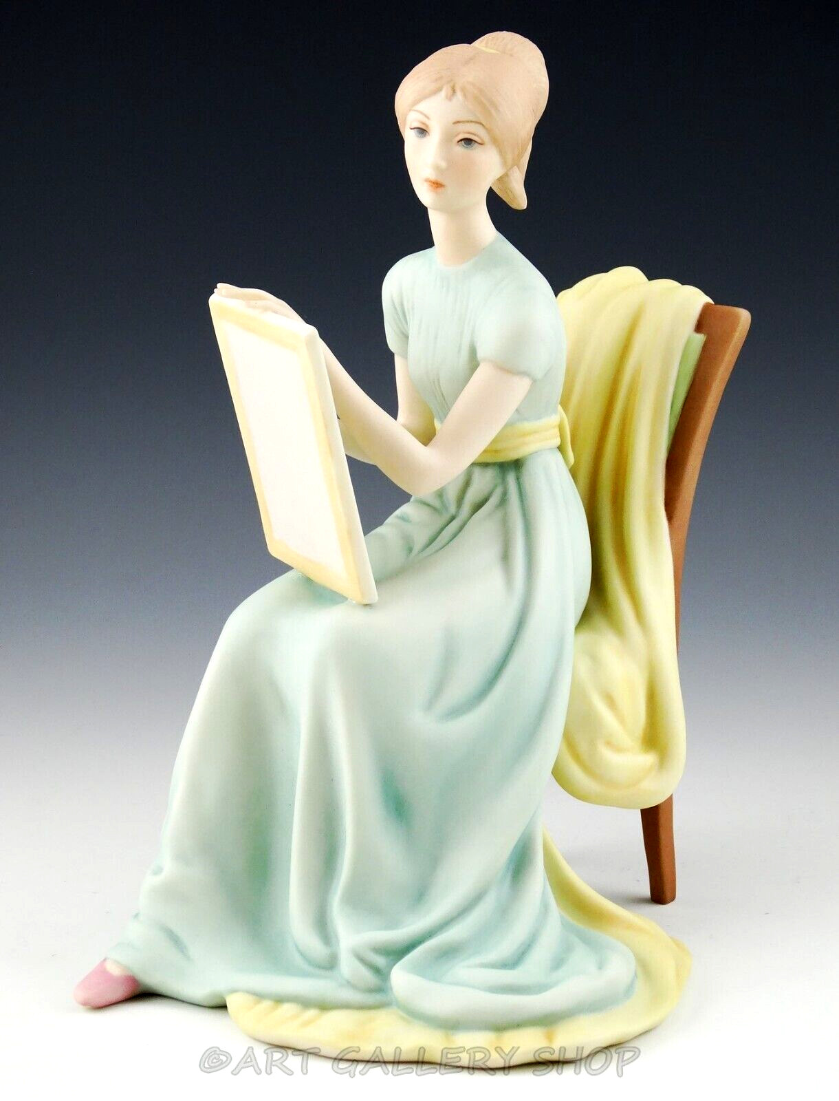 Laszlo Ispanky Figurine 10″ ARTIST LADY GIRL DRAWING ON CHAIR Limited Ed. Mint
