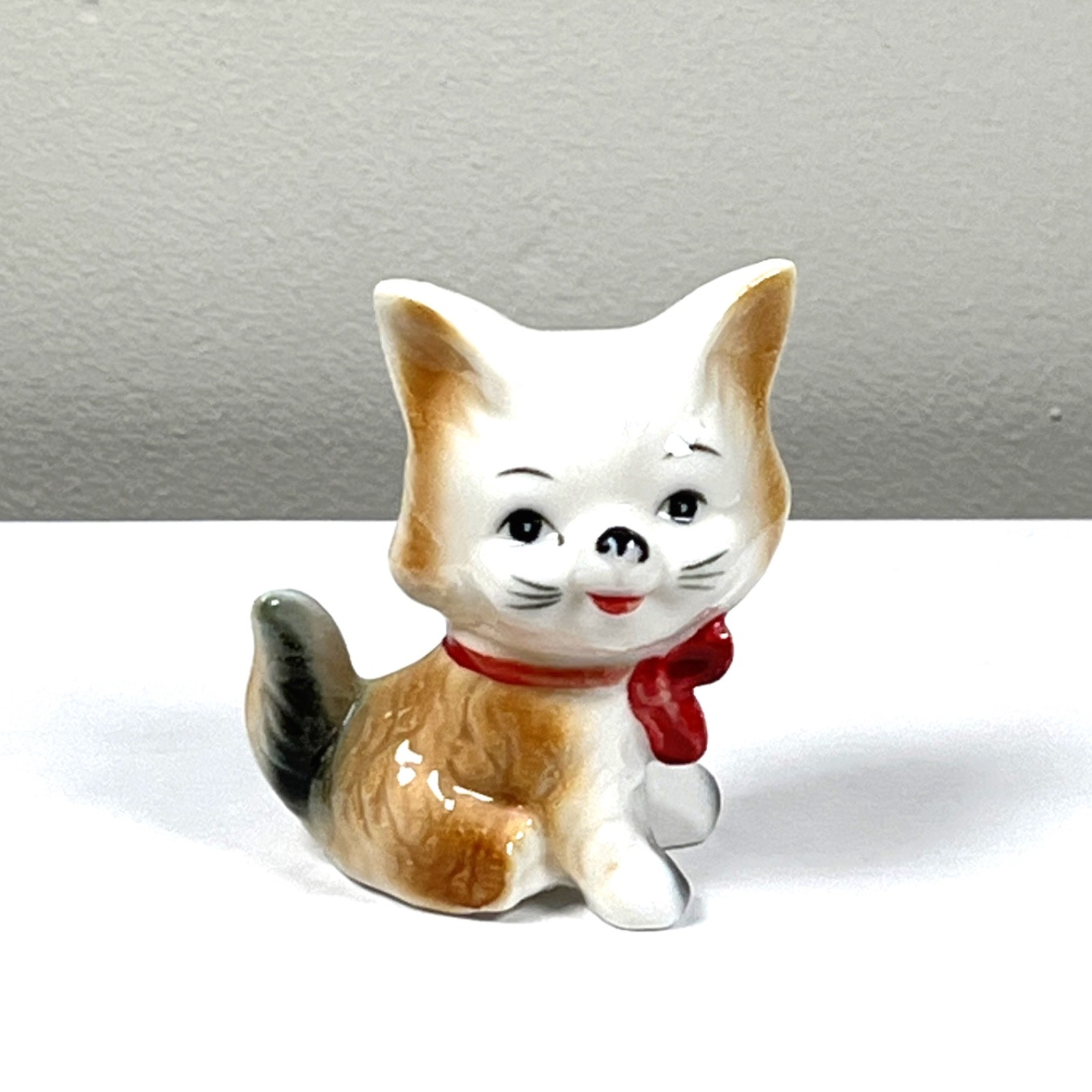 Vintage Bone China Kitten Figurine Red Bow White Brown 2.75″ 1950s Art Pottery