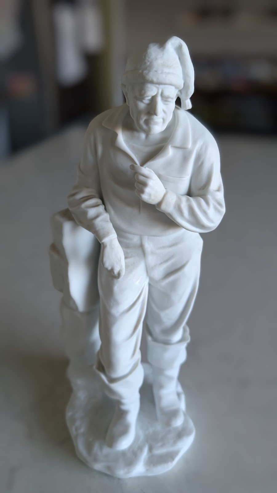 Vtg Vista Alegre Bisque Porcelain Male Figurine VA Portugal White. Missing Thumb