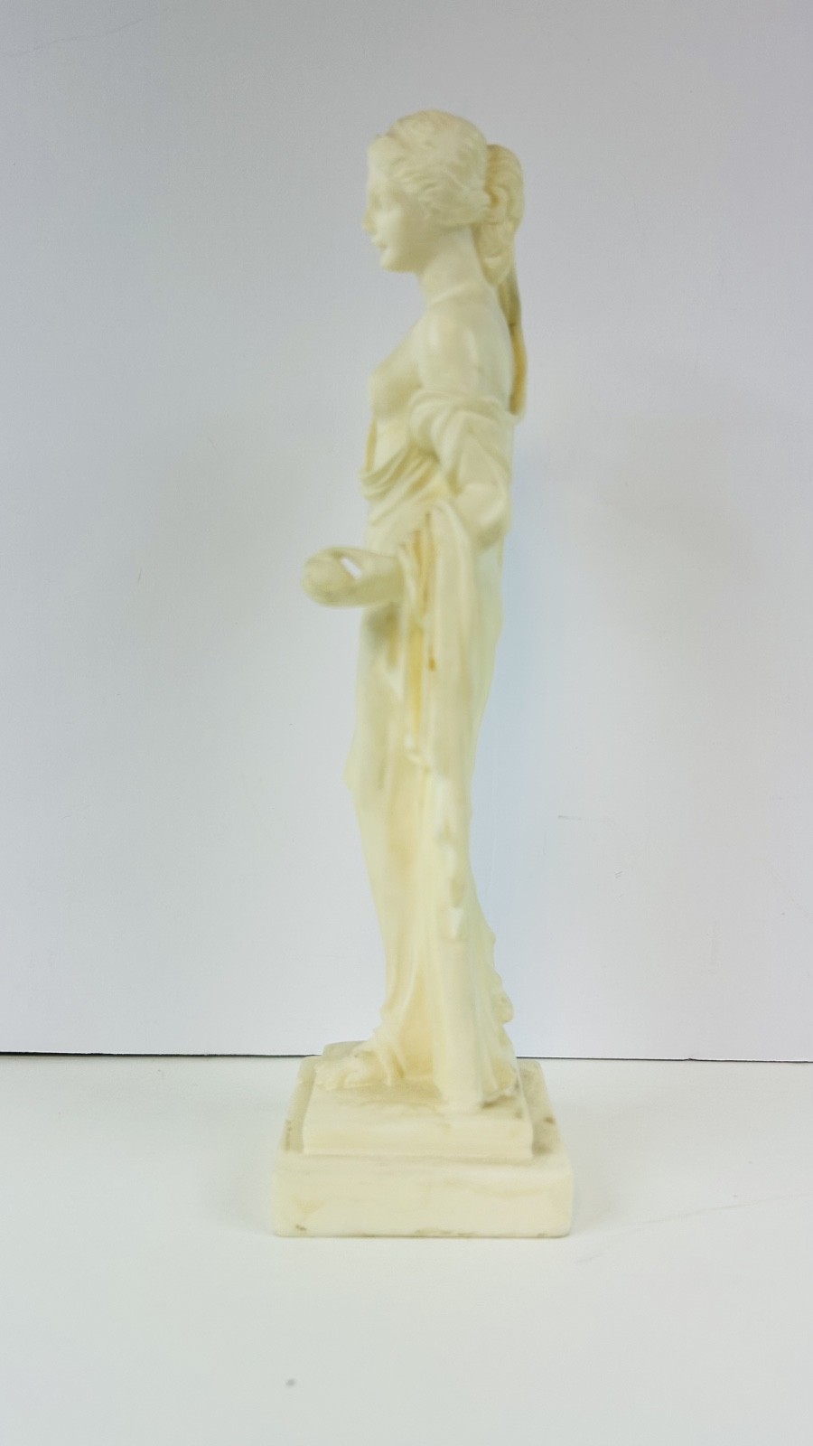 Greek Goddess Aphrodite Venus Statue Cream Resin Figurine 10.5 In