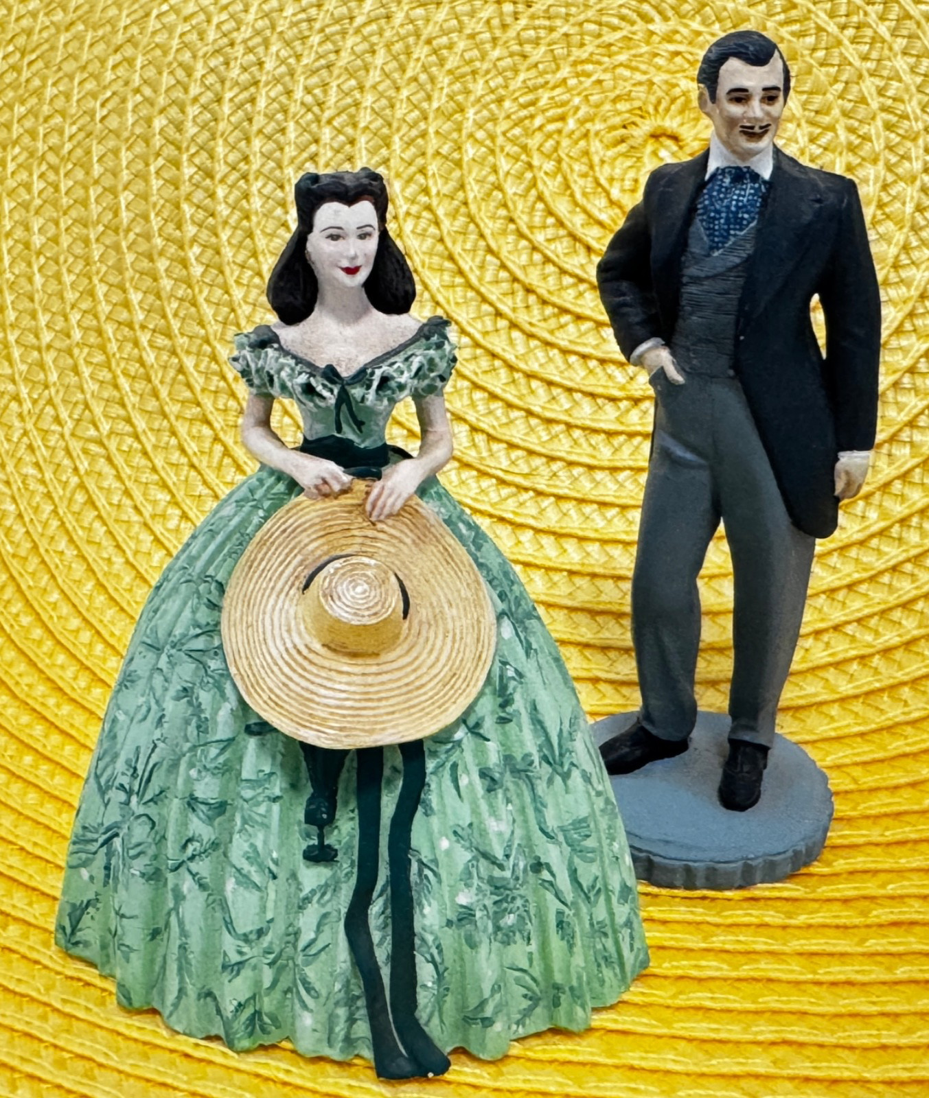 1989 Franklin Mint “Gone With The Wind” Scarlett O’Hara & Rhett Butler Figurines