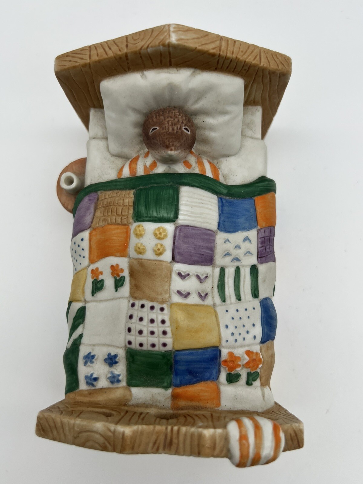1981 Wind In The Willows Mole Sleeping in Bed Figurine by Sigma Ceramic Quilt
