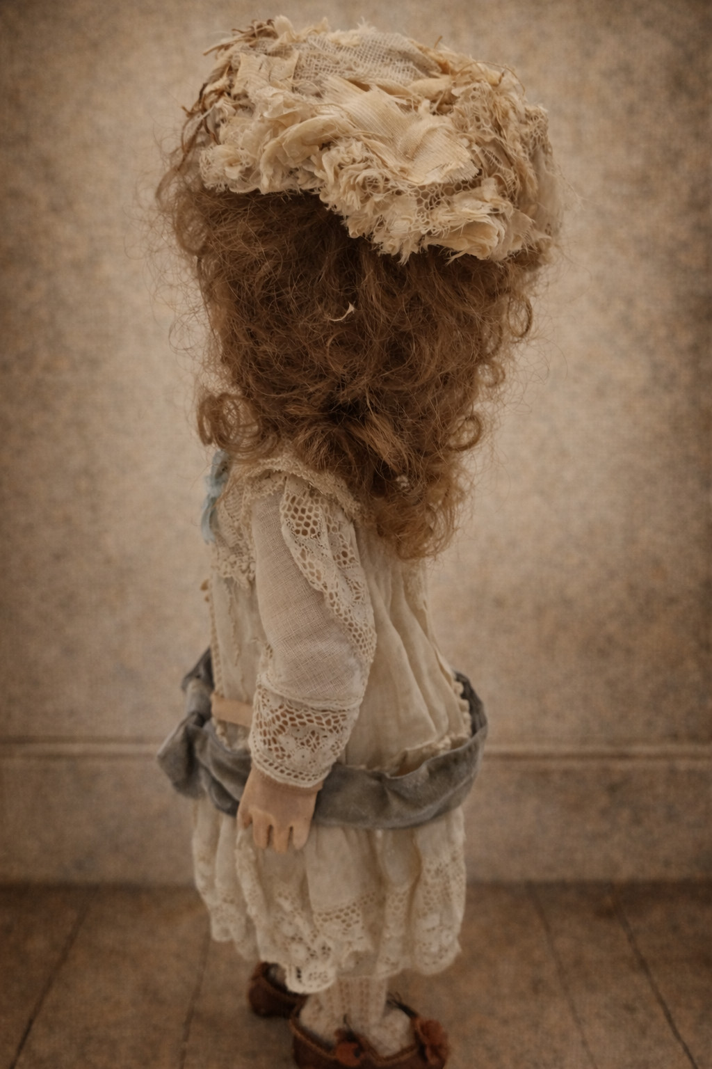 BEAUTIFUL ANTIQUE FRENCH STEINER FIGURINE A-3 10″ BEBE DOLL